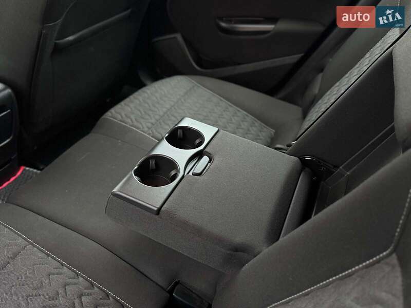 Универсал Opel Astra 2013 в Киеве фото 35 Универсал Opel Astra 2013 в Киеве