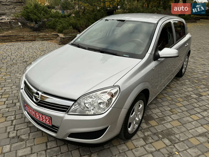 Хэтчбек Opel Astra 2008 в Харькове