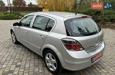 Хетчбек Opel Astra 2008 в 