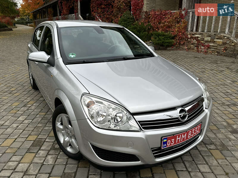Хэтчбек Opel Astra 2008 в Харькове