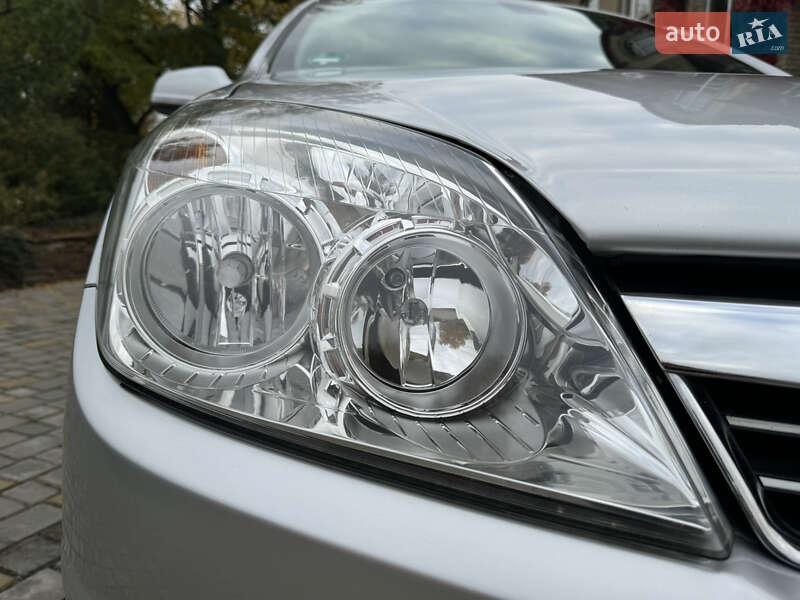 Хэтчбек Opel Astra 2008 в Харькове