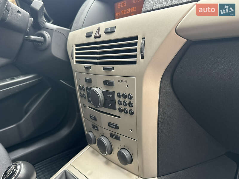 Хэтчбек Opel Astra 2008 в Харькове
