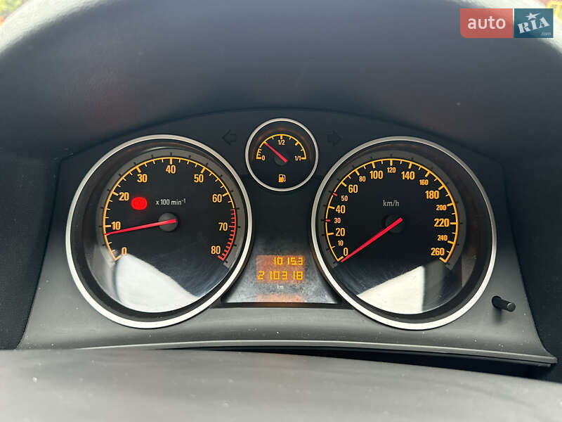 Хэтчбек Opel Astra 2008 в Харькове