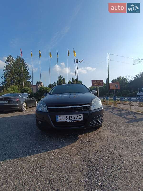 Хетчбек Opel Astra 2006 в Бурштині
