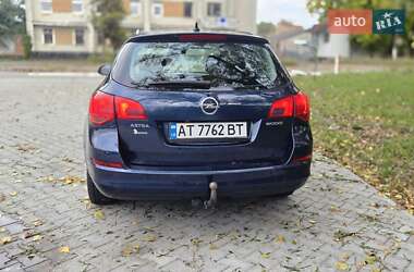 Универсал Opel Astra 2011 в 
