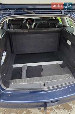 Универсал Opel Astra 2011 в 
