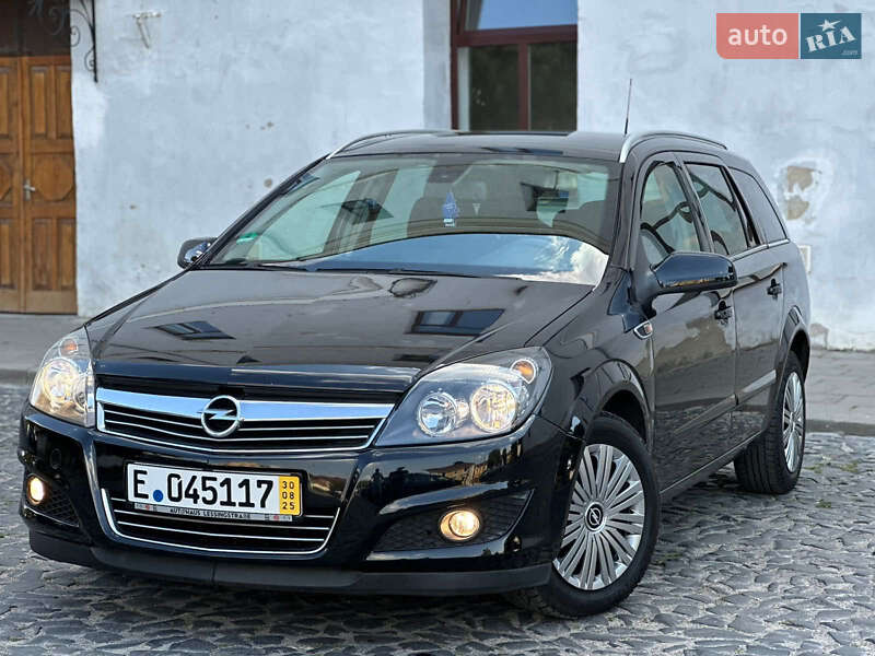 Универсал Opel Astra 2006 в Луцке