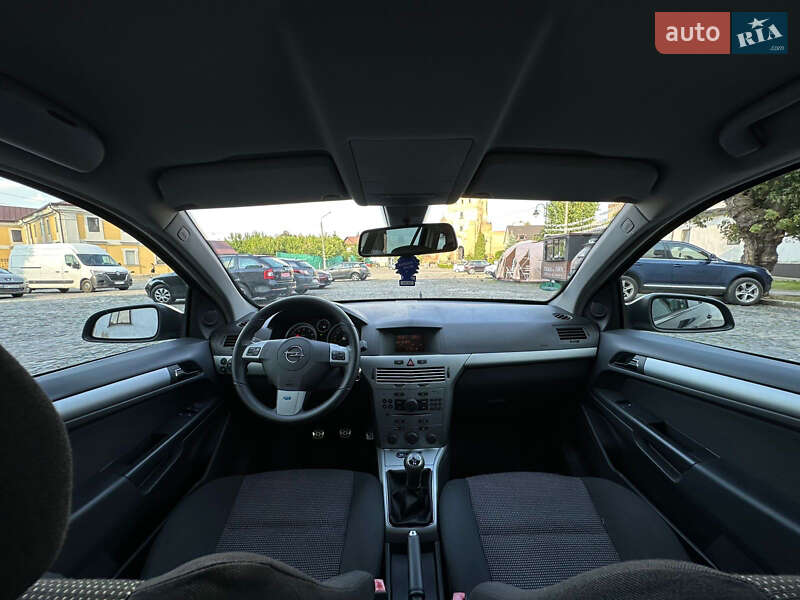 Универсал Opel Astra 2006 в Луцке