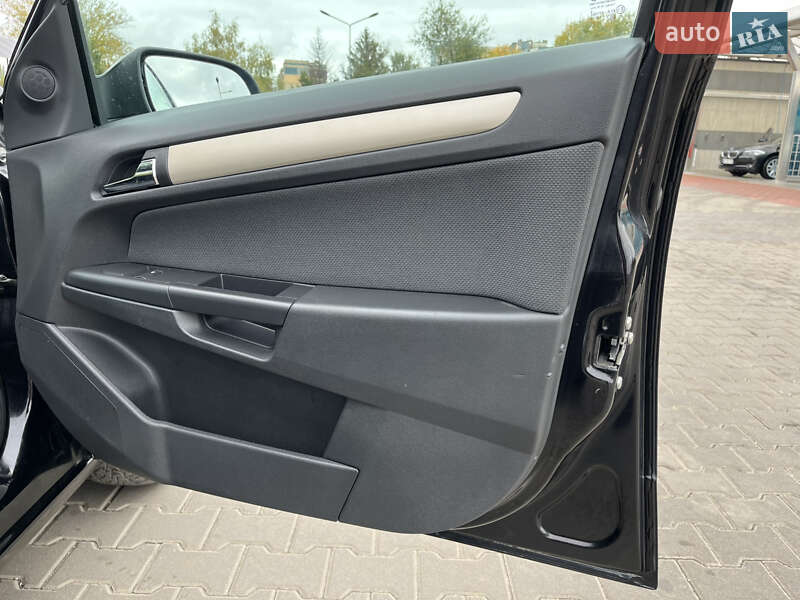 Универсал Opel Astra 2007 в Кривом Роге