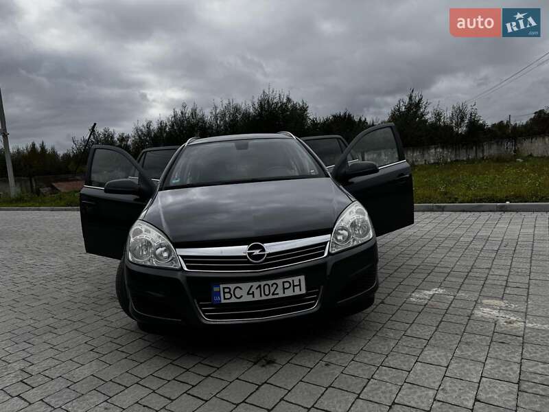 Универсал Opel Astra 2009 в Львове