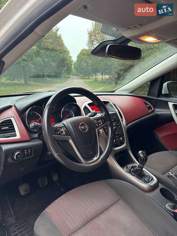 Хэтчбек Opel Astra 2010 в Жовкве фото 16 Хэтчбек Opel Astra 2010 в Жовкве