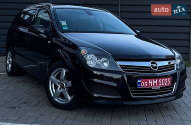 Универсал Opel Astra 2009 в Черкассах