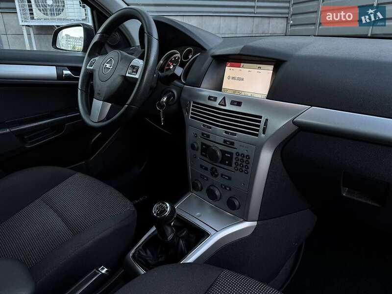 Универсал Opel Astra 2009 в Черкассах фото 49 Универсал Opel Astra 2009 в Черкассах