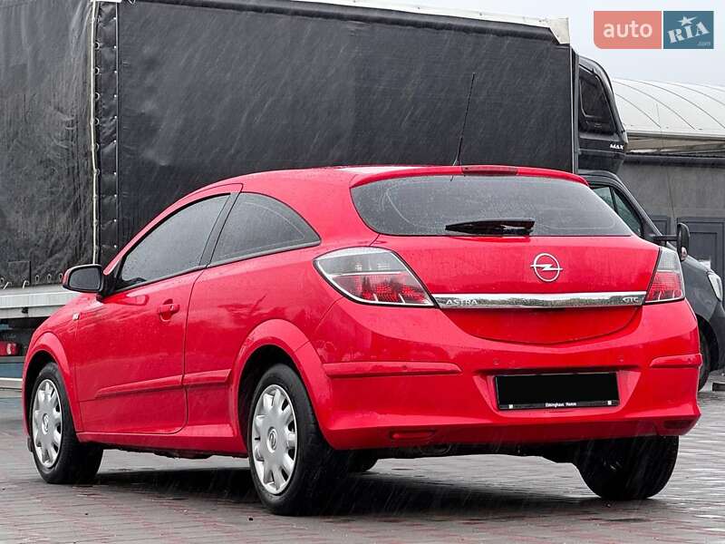 Купе Opel Astra 2008 в Запорожье