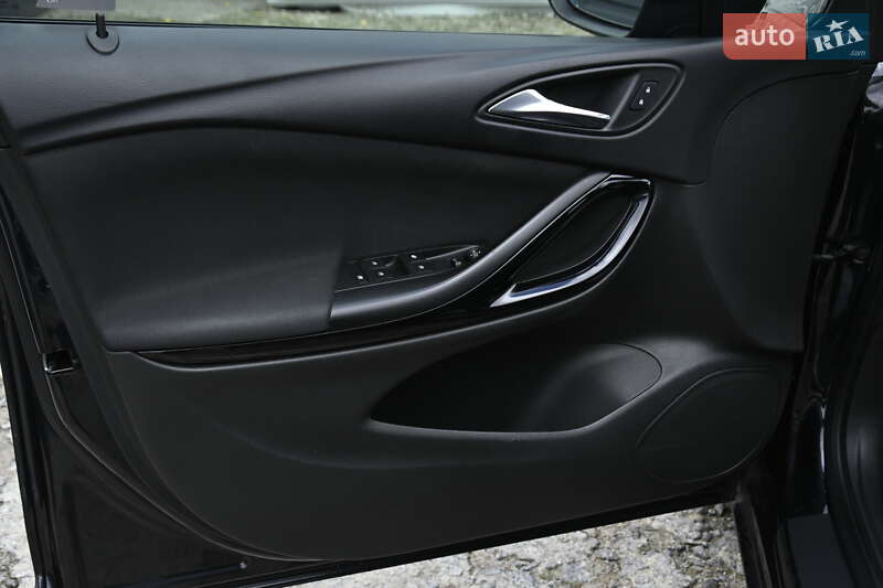 Универсал Opel Astra 2016 в Бердичеве