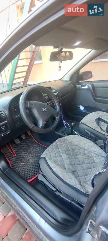 Седан Opel Astra 2008 в Черновцах