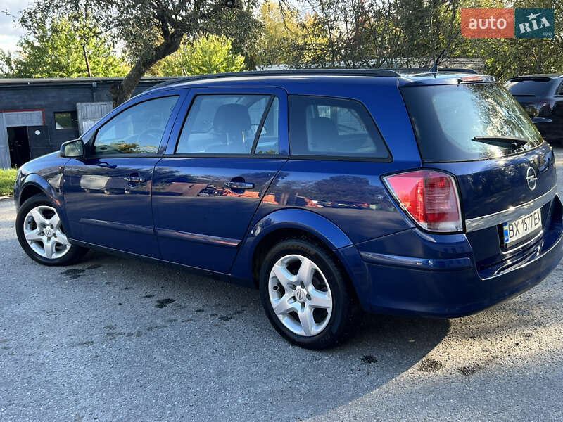 Універсал Opel Astra 2005 в Хмельницькому