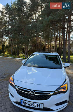 Хэтчбек Opel Astra 2017 в Емильчине