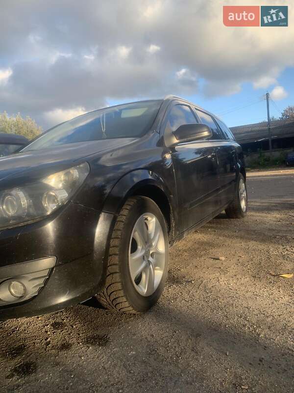 Универсал Opel Astra 2006 в Узине фото 3 Универсал Opel Astra 2006 в Узине