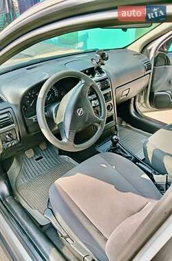 Седан Opel Astra 2008 в 