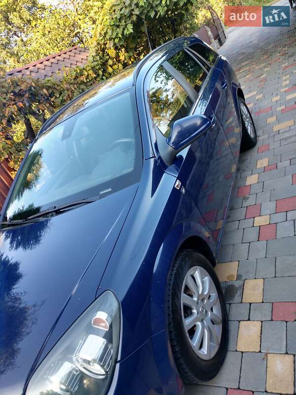 Універсал Opel Astra 2010 в Звягелі фото 9 Універсал Opel Astra 2010 в Звягелі