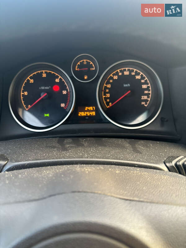 Универсал Opel Astra 2010 в Костополе фото 8 Универсал Opel Astra 2010 в Костополе