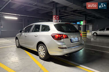 Универсал Opel Astra 2010 в 