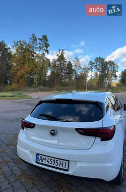 Хэтчбек Opel Astra 2017 в 