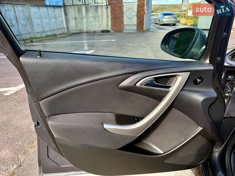 Универсал Opel Astra 2011 в Ровно фото 16 Универсал Opel Astra 2011 в Ровно