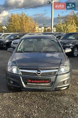 Универсал Opel Astra 2008 в Белогородке