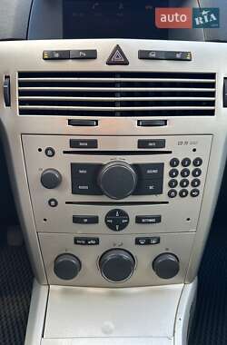Универсал Opel Astra 2008 в 