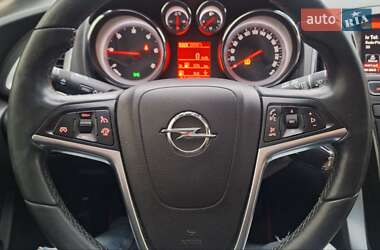 Универсал Opel Astra 2015 в 