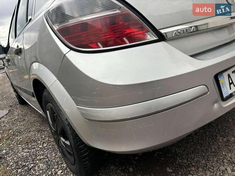 Хэтчбек Opel Astra 2009 в Ивано-Франковске фото 10 Хэтчбек Opel Astra 2009 в Ивано-Франковске