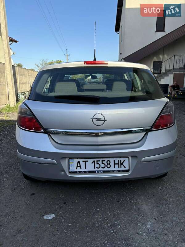 Хэтчбек Opel Astra 2009 в Ивано-Франковске фото 6 Хэтчбек Opel Astra 2009 в Ивано-Франковске