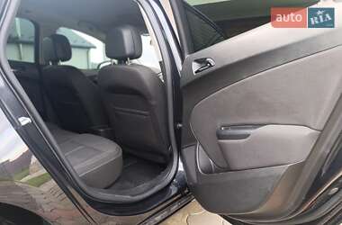 Универсал Opel Astra 2012 в 