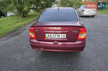 Седан Opel Astra 2003 в 