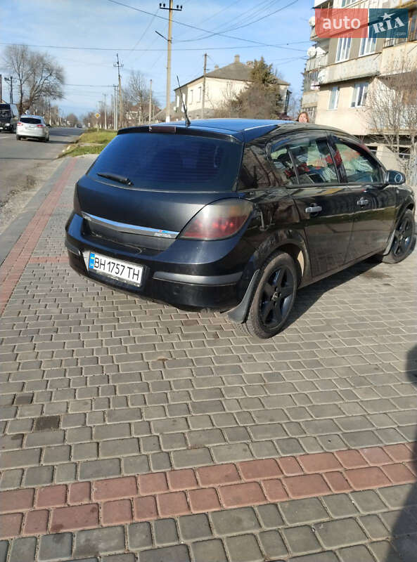 Хетчбек Opel Astra 2005 в Болграді