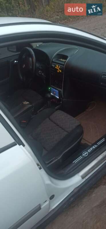 Седан Opel Astra 1999 в Кропивницком