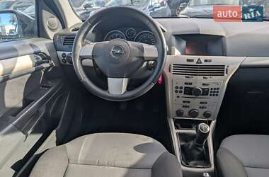 Универсал Opel Astra 2008 в 