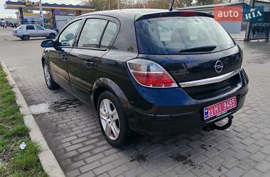 Хэтчбек Opel Astra 2008 в 
