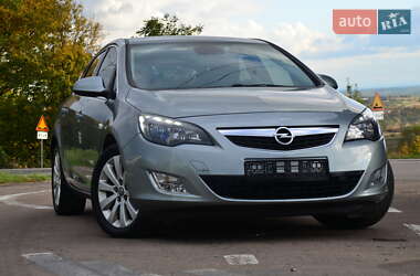 Хетчбек Opel Astra 2012 в Дрогобичі