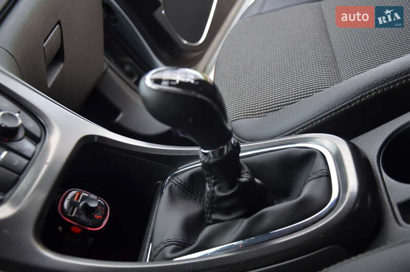 Хэтчбек Opel Astra 2012 в Дрогобыче