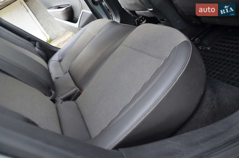 Хэтчбек Opel Astra 2012 в Дрогобыче
