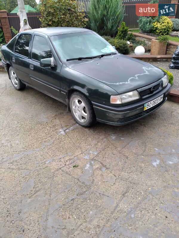 Хэтчбек Opel Astra 1996 в 