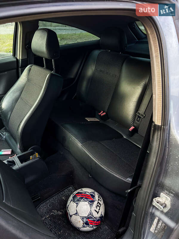 Хэтчбек Opel Astra 2005 в Киеве