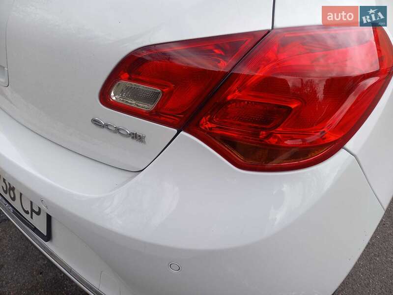 Хэтчбек Opel Astra 2013 в Черкассах фото 7 Хэтчбек Opel Astra 2013 в Черкассах