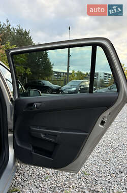 Универсал Opel Astra 2009 в 