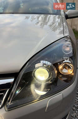 Универсал Opel Astra 2009 в 