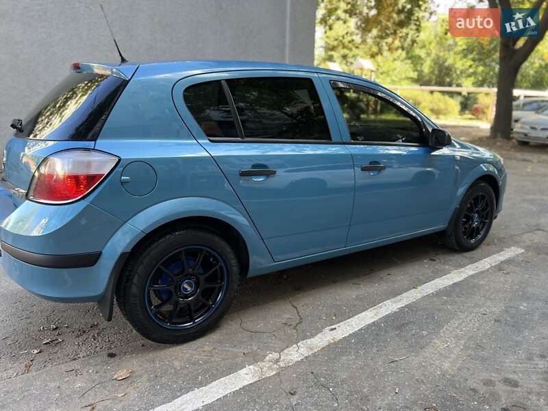 Хетчбек Opel Astra 2005 в Одесі фото 4 Хетчбек Opel Astra 2005 в Одесі