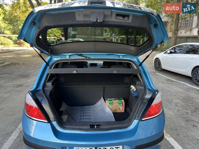 Хетчбек Opel Astra 2005 в Одесі фото 8 Хетчбек Opel Astra 2005 в Одесі